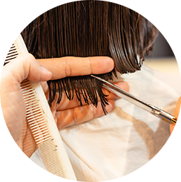 ヘアサロンのついでに、まとめてケアしたい。